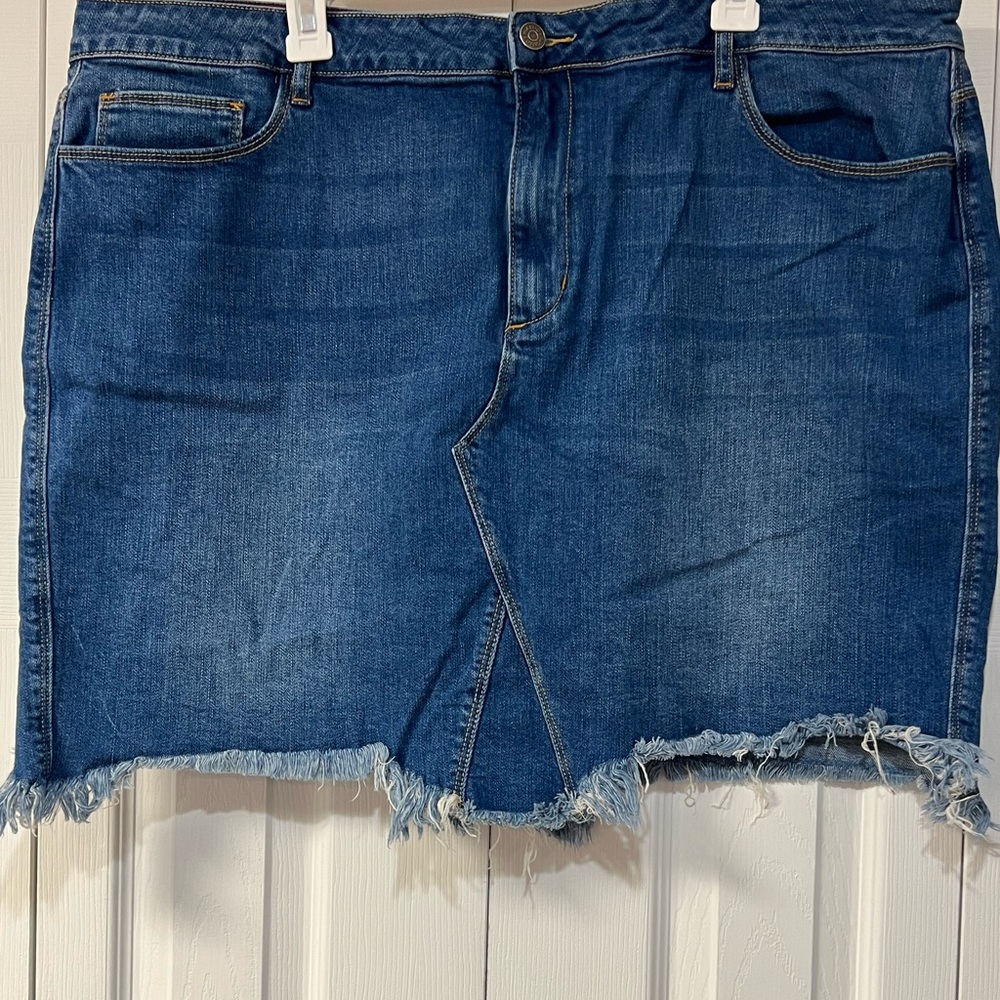 Plus size jean skirt with fringe hem 3x women